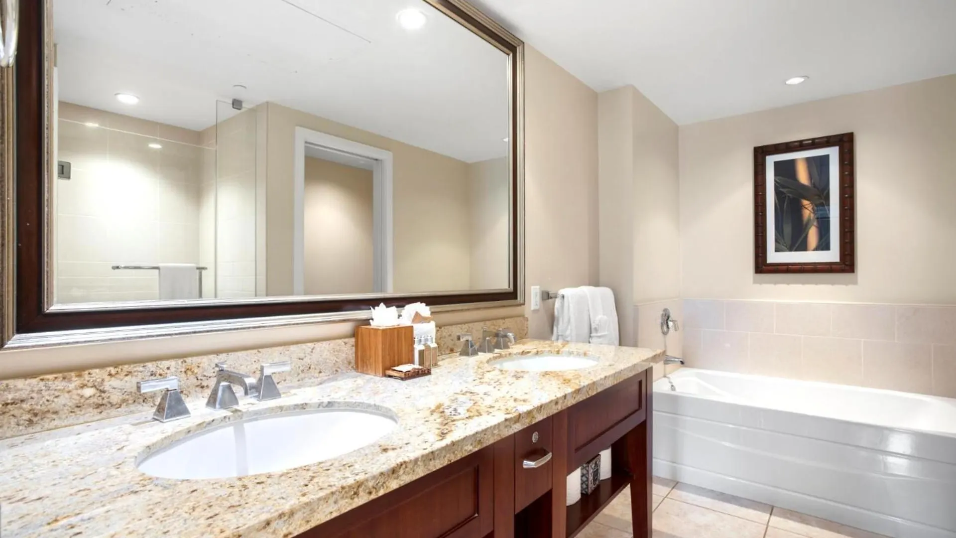Kbm Resorts Free Car Honua Kai Konea Ocean View Spacious 2-Bedroom Condo Recently Remodeled Hkk-445 Kaanapali